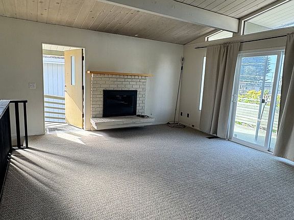 2nd image of 412 Seacliff Dr