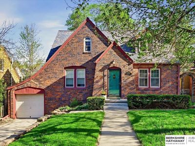 5008 Parker St, Omaha, NE, 68104