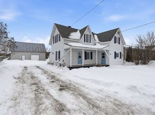 1292 Saint Jacques Rd, Russell, ON K0A 1W0