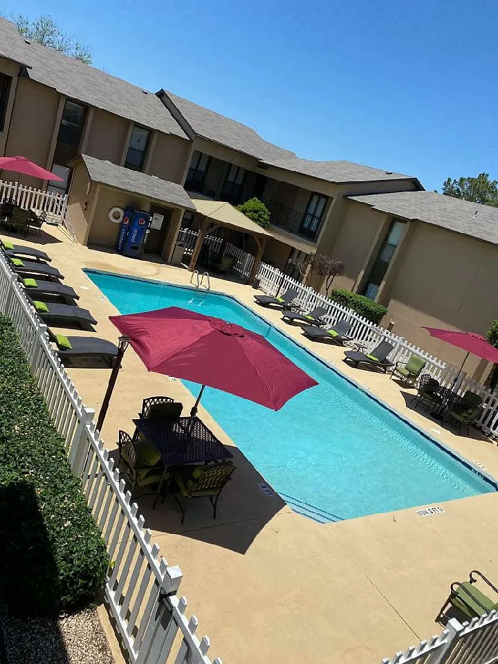Ashley Oaks Apartments — Photo 1
