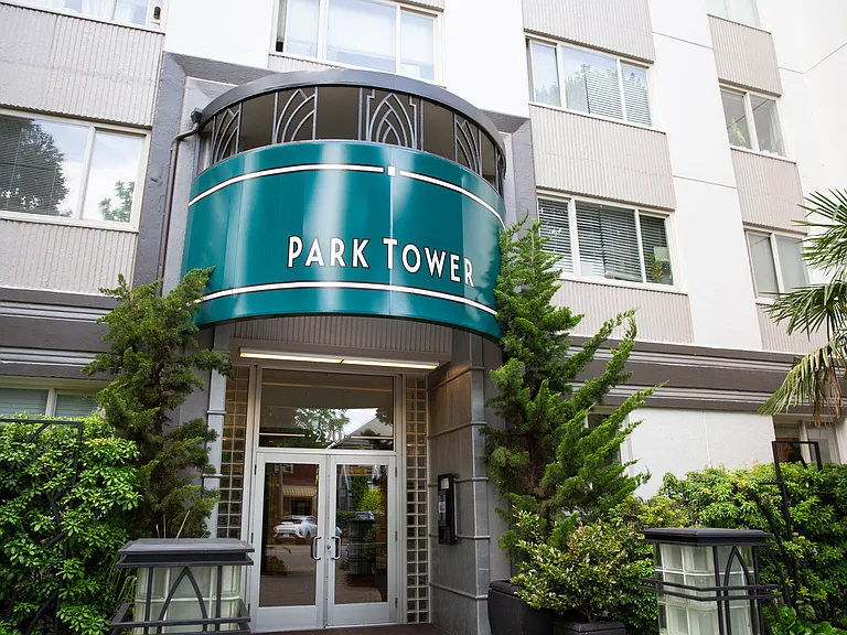 Park Tower Apartments — Photo 77