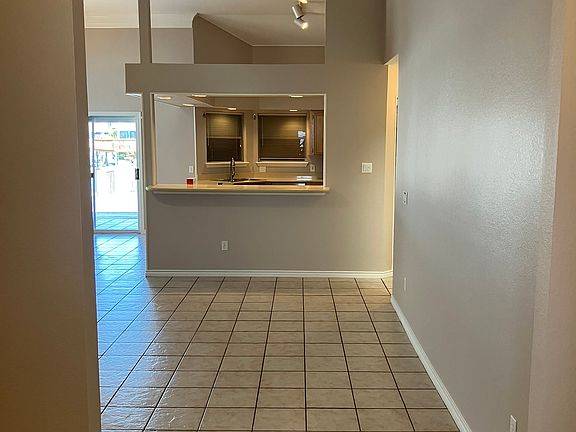 5th image of 15134 Tesoro Dr