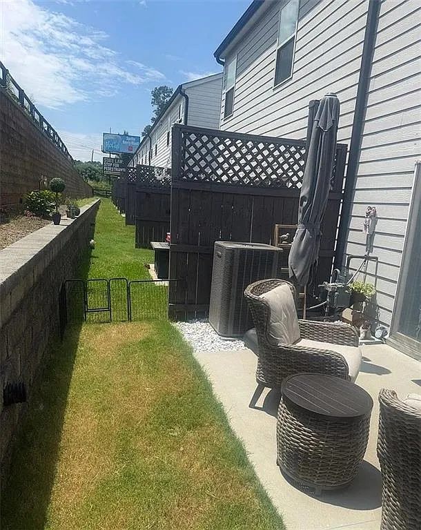 3 bed, 2.5 bath, 1792 sqft, $2,800 — Photo 3
