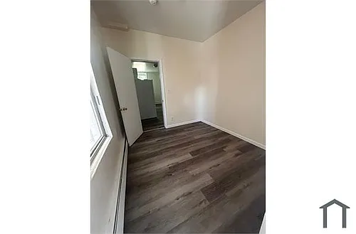 484 Walnut St Photo 1