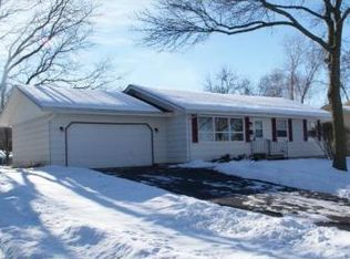 8517 34th Ave N, New Hope, MN 55427