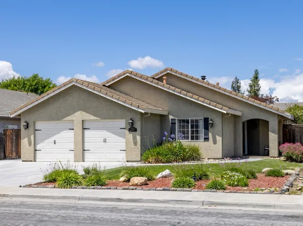 750 Ruger Ct, Hollister, CA 95023