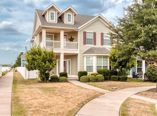 9201 Sweeney Ct, Aubrey, TX 76227