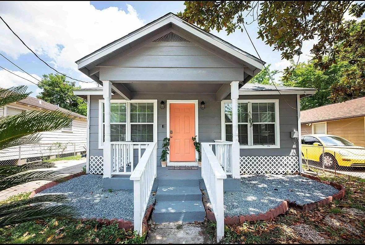 2 bed, 2.0 bath, 996 sqft, $1,800 — Photo 1