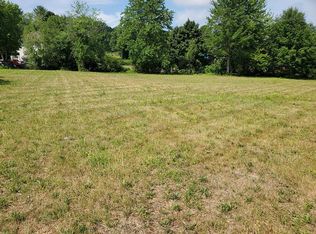 44 Davis Rd, Chelmsford, MA 01824