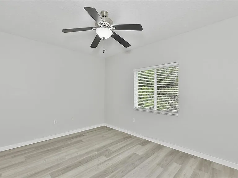 6437 Cypressdale Dr #201 — Photo 9