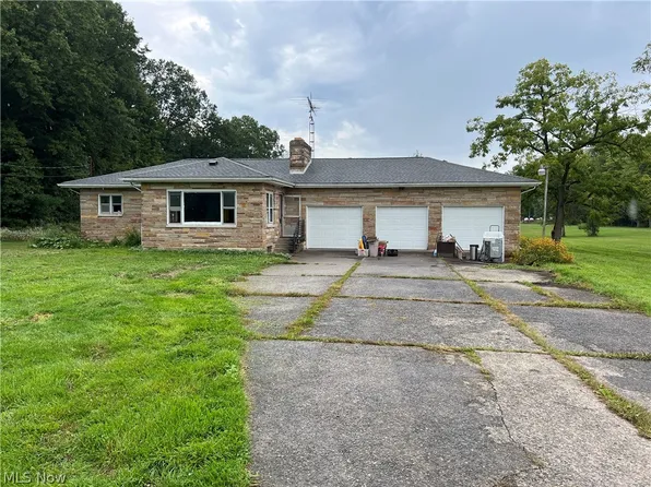 10830 Silica Rd, North Jackson, OH 44451