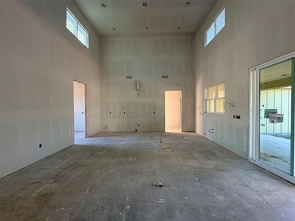 4th image of 45 Cecil Ct