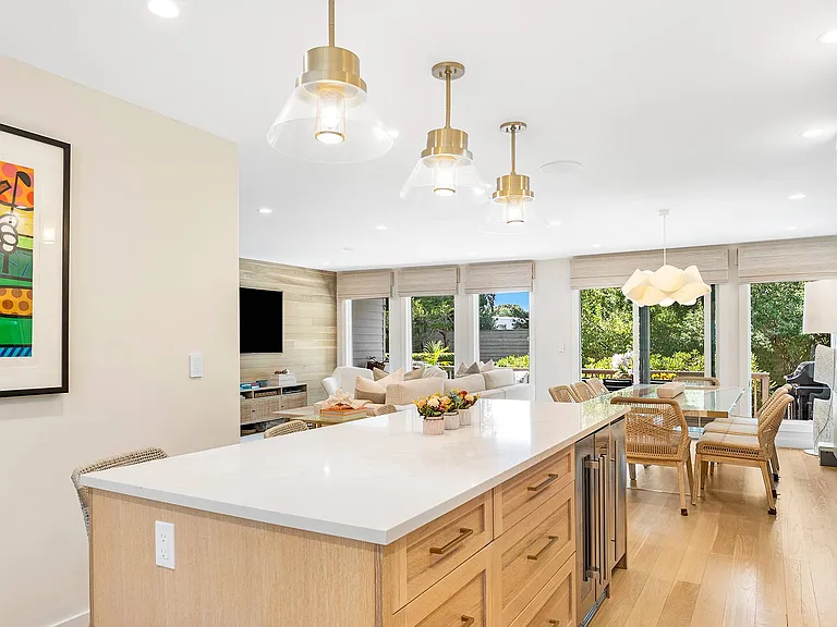 68 W Water St #29 — Photo 10