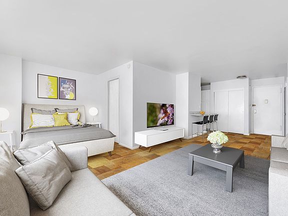 2nd image of 165 W End Ave APT 7L
