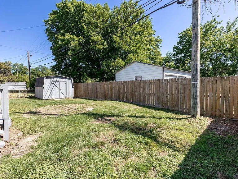 3767 Glenmeade Rd — Photo 28
