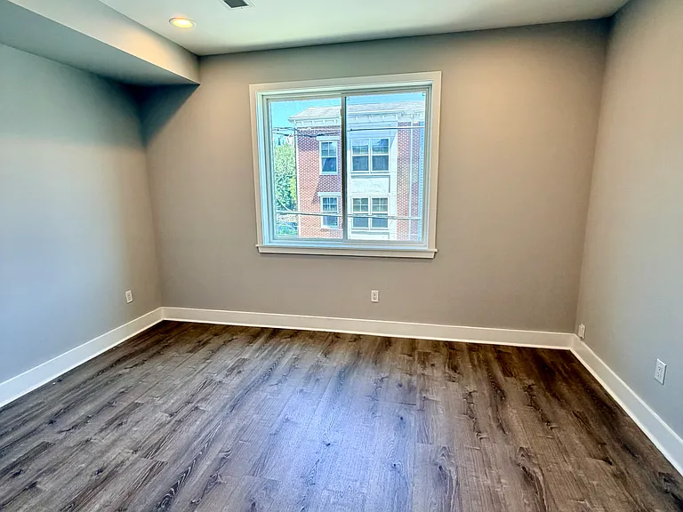1302 N Marshall St #2 — Photo 26