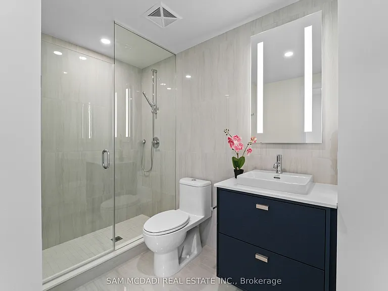 858 Dupont St #304 — Photo 10