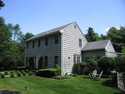 5th image of 15 Dominy Ct