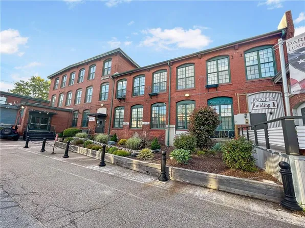 1117 Douglas Ave Unit 122, North Providence, RI 02904