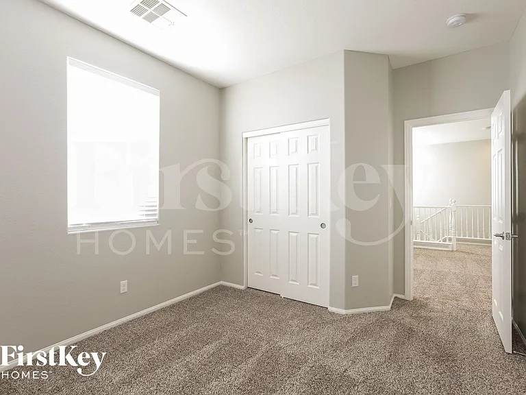 584 Little Moon Ave — Photo 12