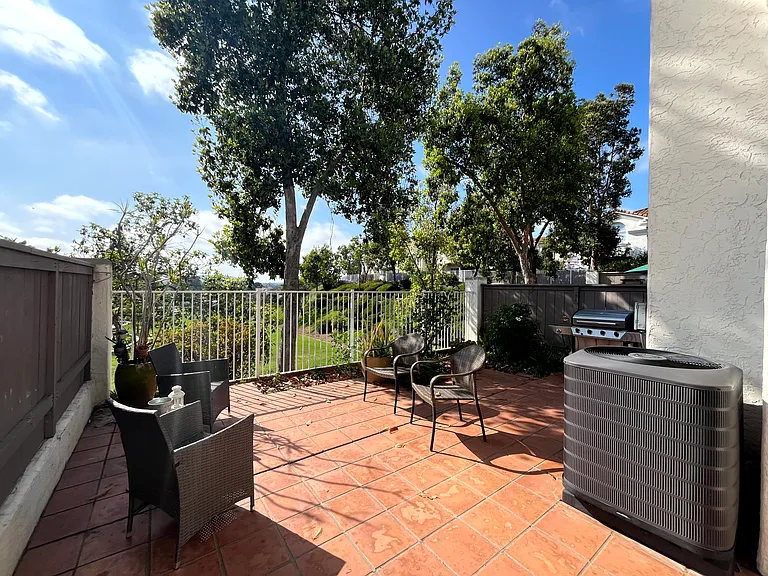 1888 Matin Cir — Photo 34