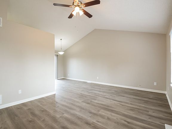 4th image of 9554 Milwaukee Ct