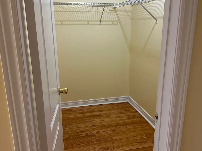 544 Matisse Pl — Photo 29