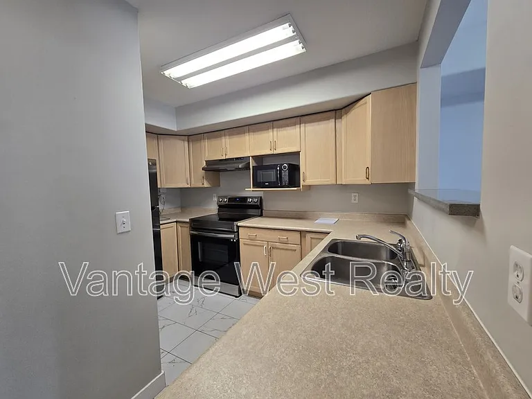 3115 De Montreuil Ct #306 — Photo 3