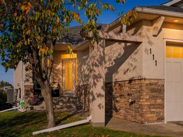 111 E Tuscany Ravine Hts NW, Calgary, AB T3L 0C2