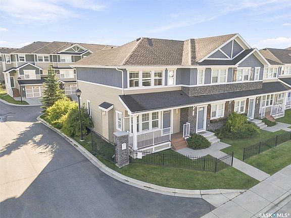 3rd image of 1218 Pringle Way
