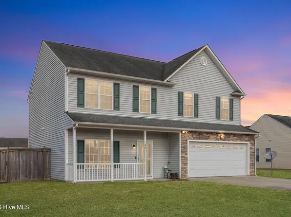 106 Dukes Lake Circle, Richlands, NC 28574