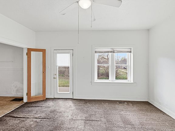 4th image of 128 N 300 W