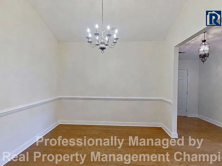 1734 Heatherstone Ln — Photo 10