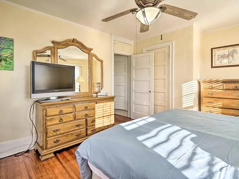 317 Elberon Ave — Photo 14