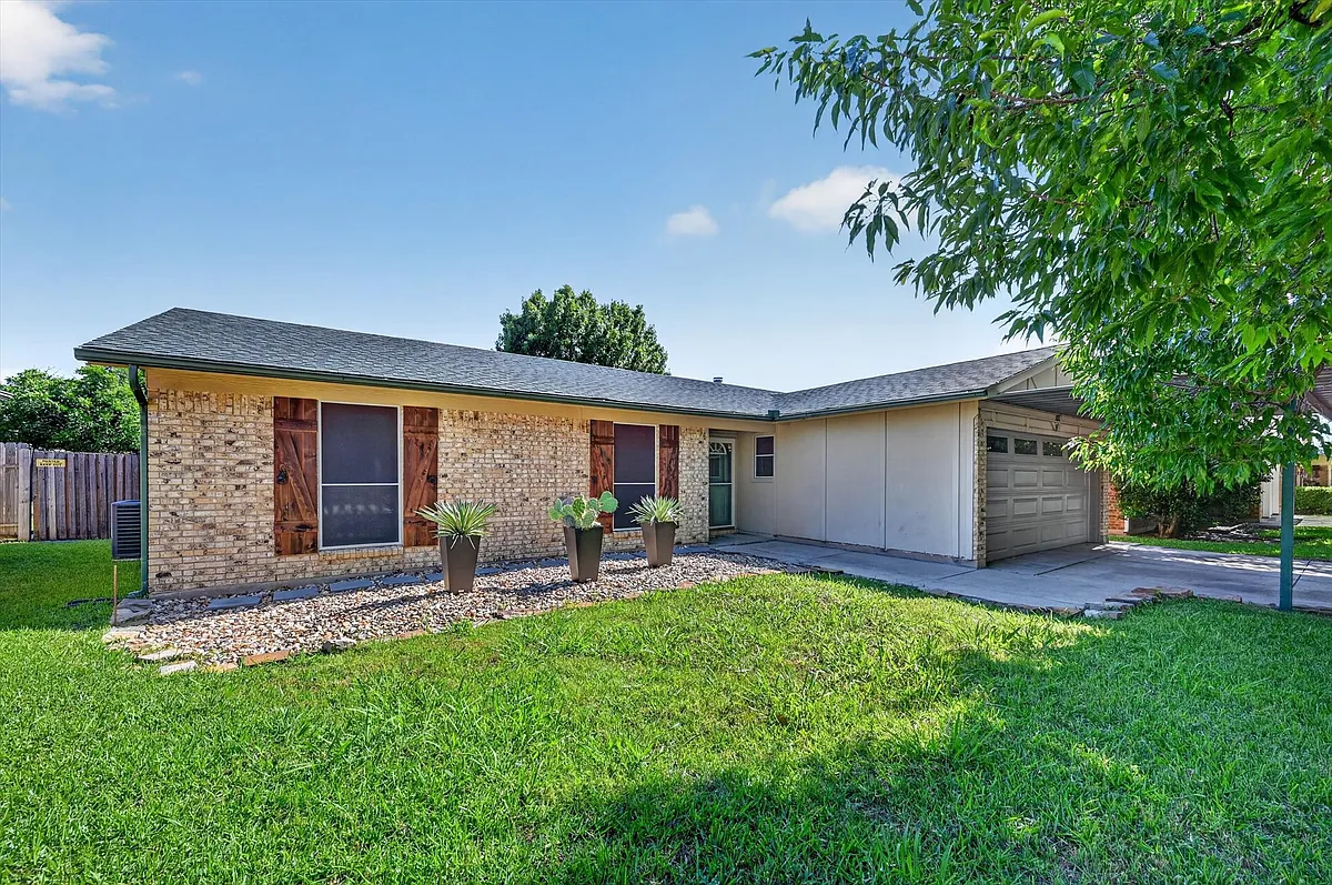 Building Photo - 6516 Meadowview Ln