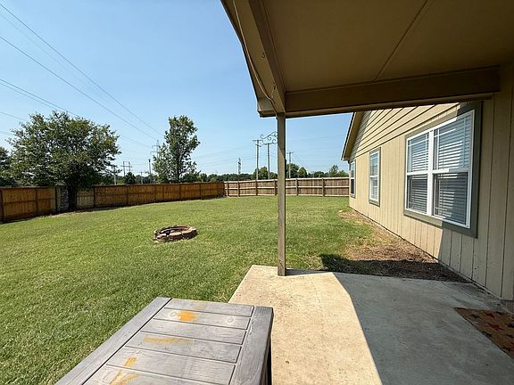 2nd image of 14504 E 109th Pl N