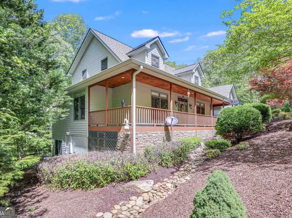 1112 Woodland Dr, Sautee Nacoochee, GA 30571