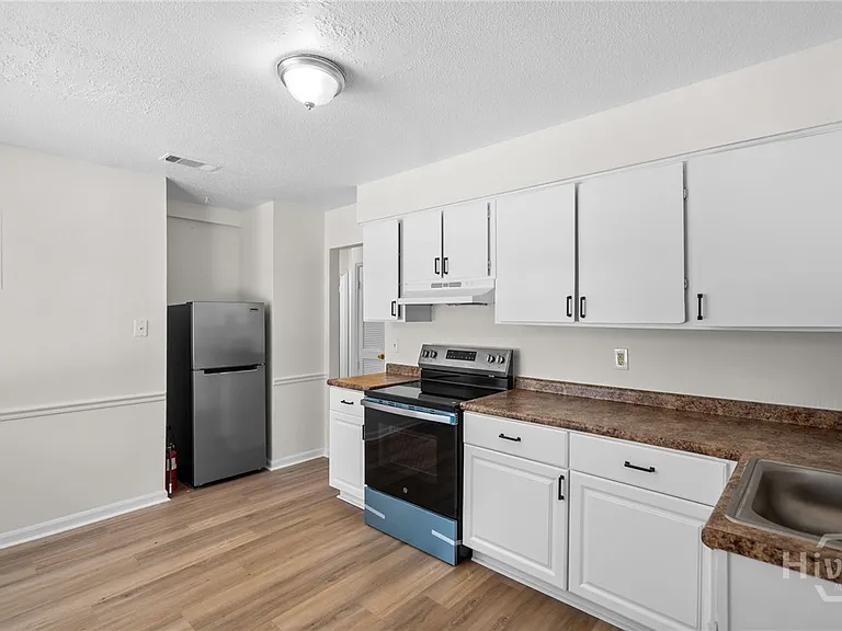 2511 Oak Forest Dr #A — Photo 8