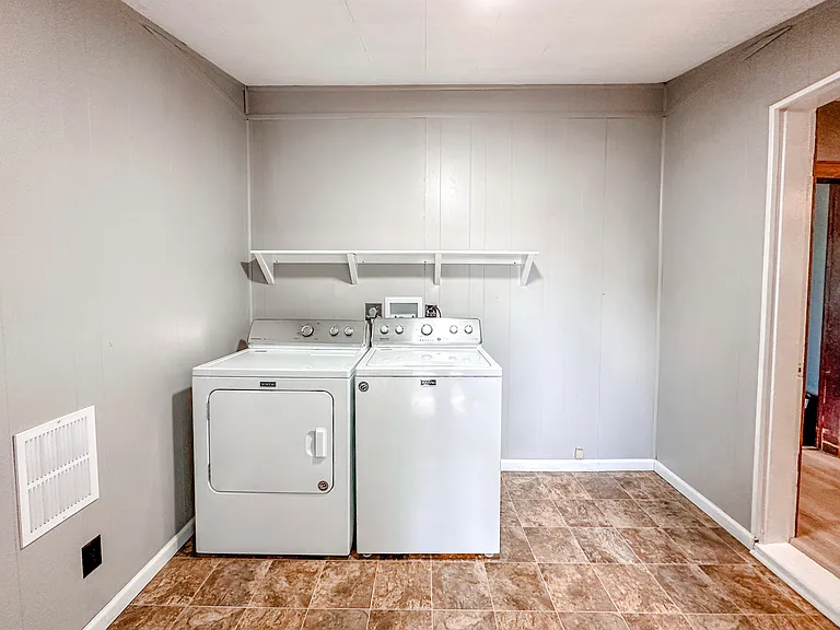 608 E Sandusky Ave — Photo 5