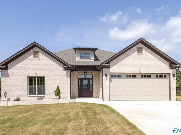 1085 Kyle Rd NE, Hartselle, AL 35640