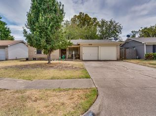 709 Blueberry Ln, Grand Prairie, TX 75052