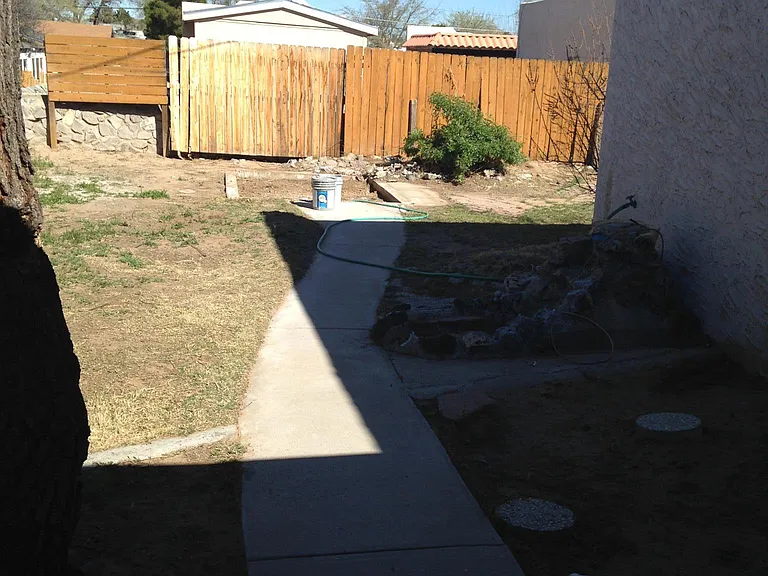 1033 Glendale Dr — Photo 7
