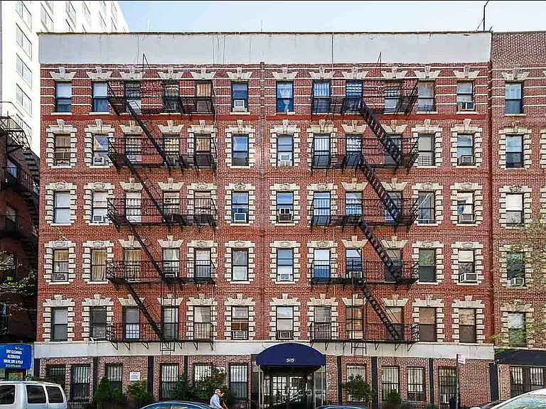 305 E 95th St #2K — Photo 7