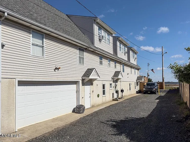 60 Matthews St #1 — Photo 32