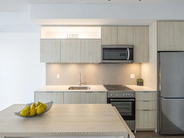 50 Forest Manor Rd #2011 — Photo 4