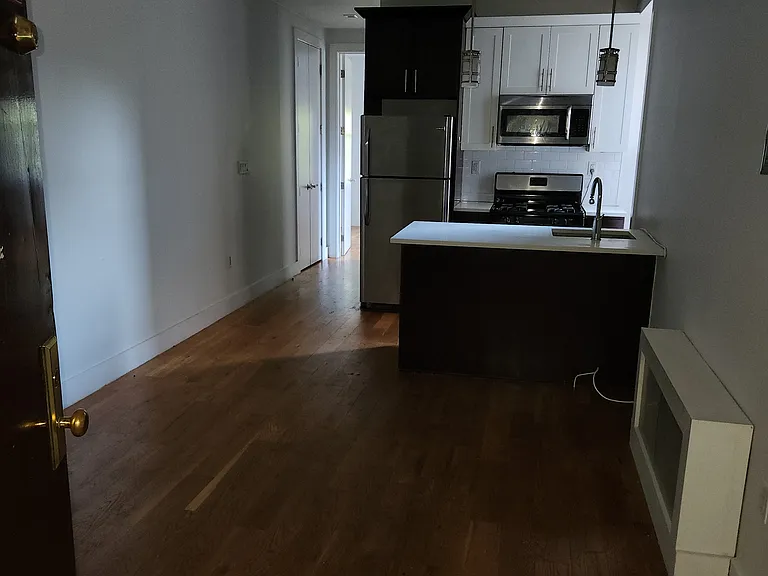 11 Maple St #C9 — Photo 2
