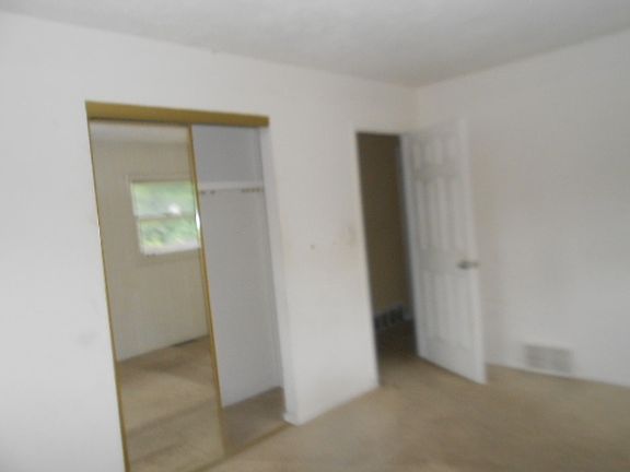 4th image of 1308 Clayton Marsh Dr