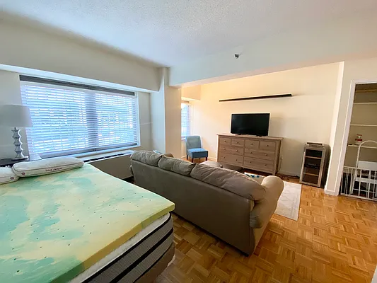 Rented by Heller Organization | media 9