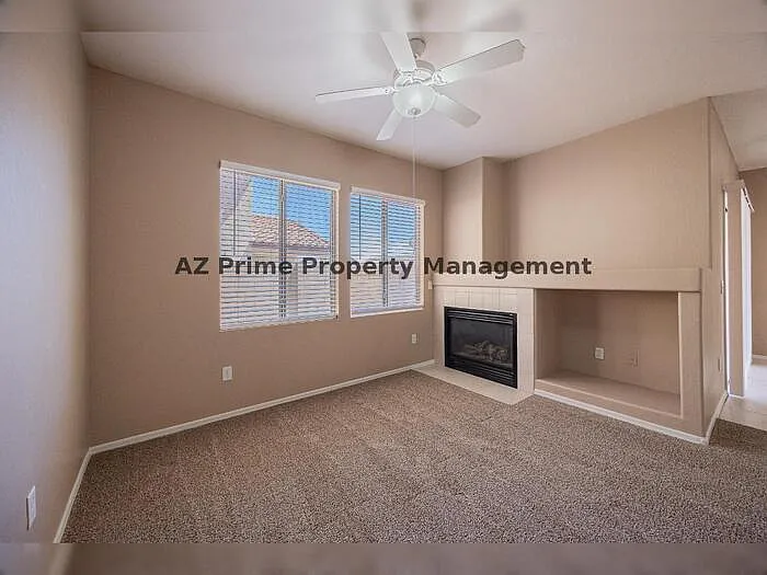 670 E Mariposa Pl — Photo 4