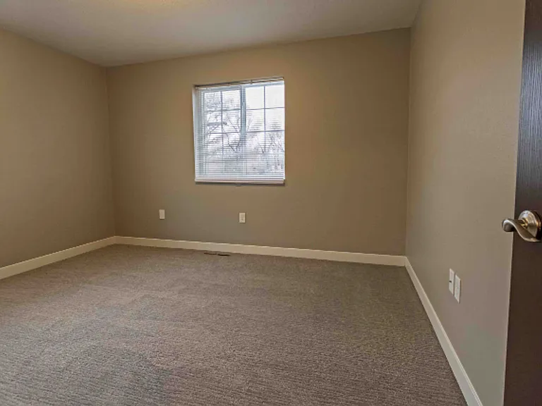 617 N Lewis Ave — Photo 14